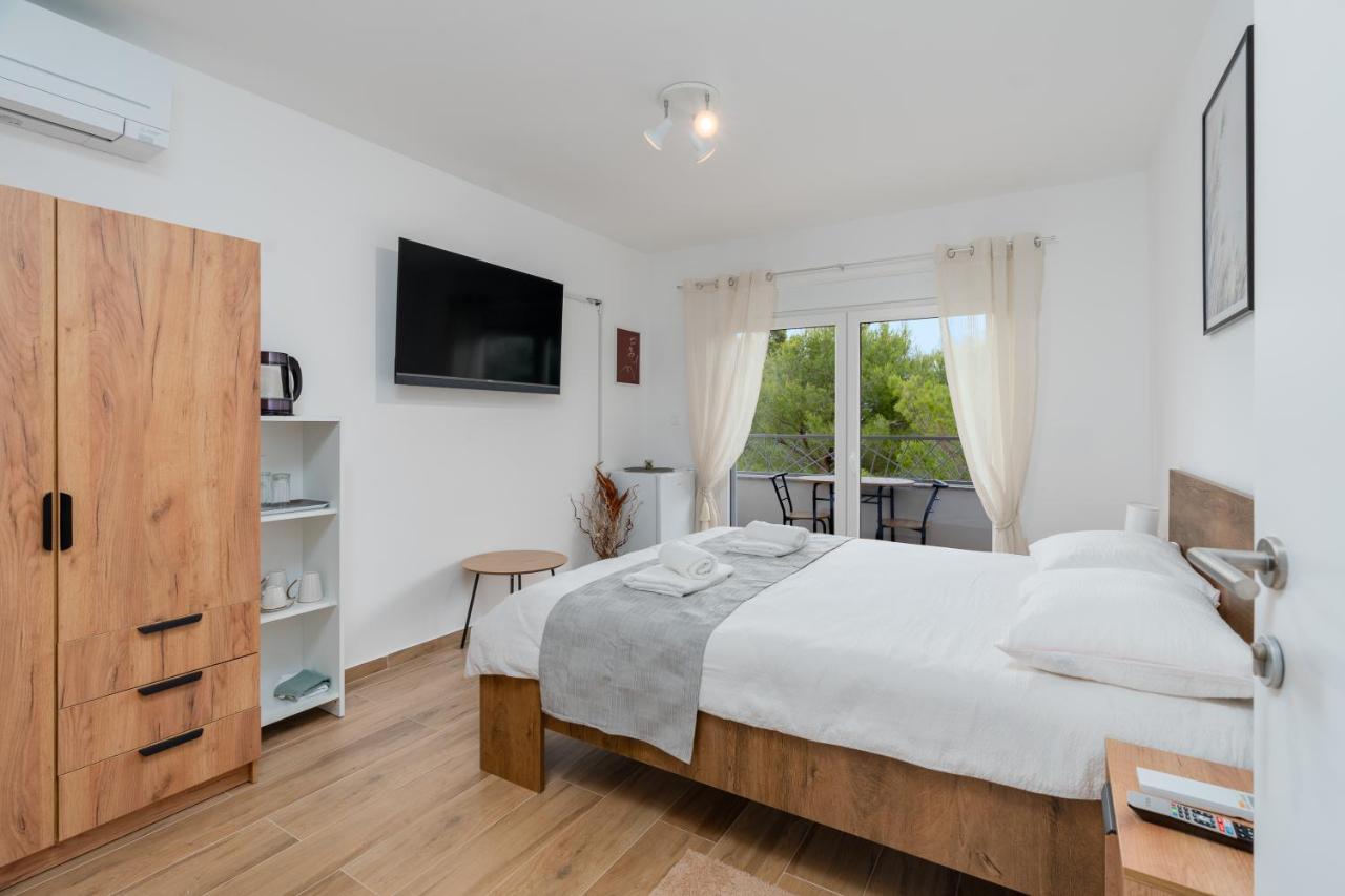 Number One Apartments Vir Zewnętrze zdjęcie
