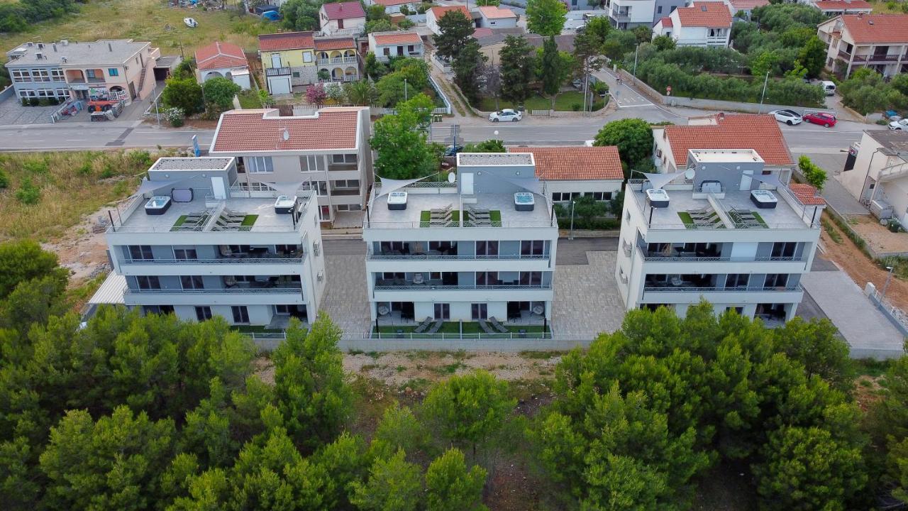 Number One Apartments Vir Zewnętrze zdjęcie